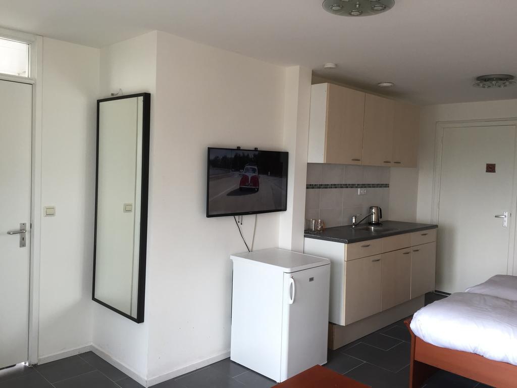 Budget Hotel De Witte Hoeck Amsterdam Wormerveer Exterior photo