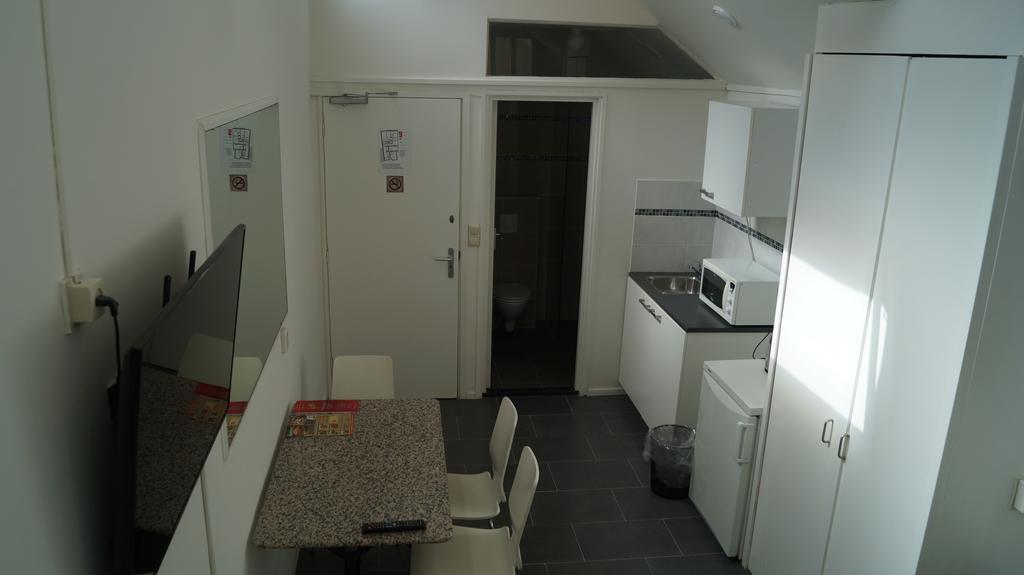 Budget Hotel De Witte Hoeck Amsterdam Wormerveer Exterior photo